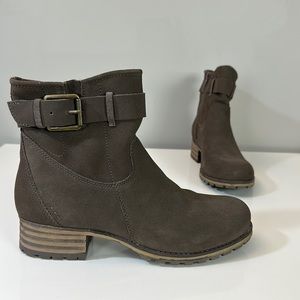 Clarks Marana Amber Taupe Suede Ankle Boots Size 8